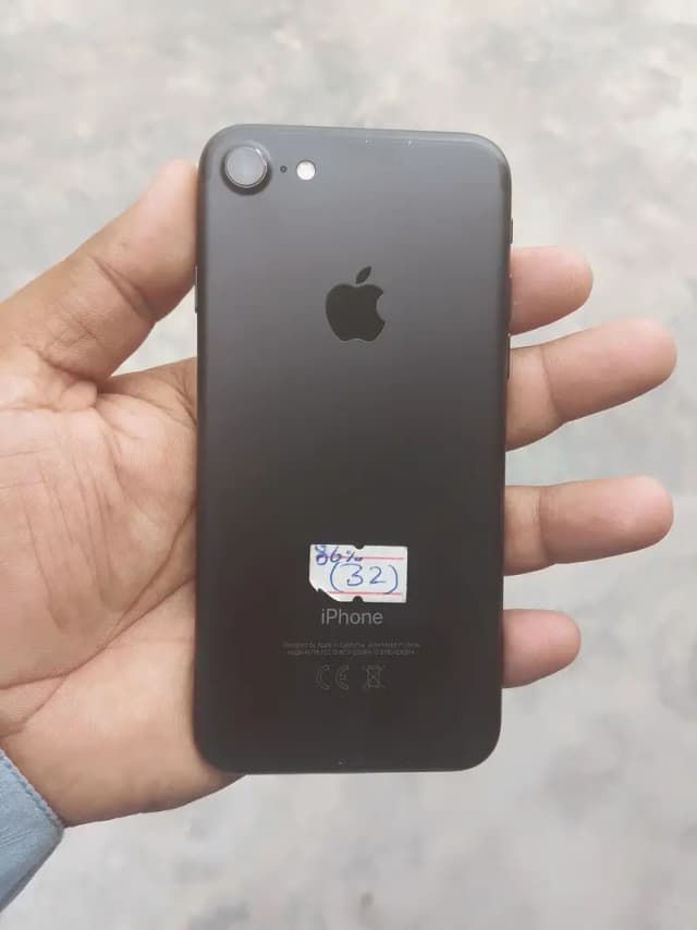 Apple iPhone 7 32GB Non Pta Only Mobile