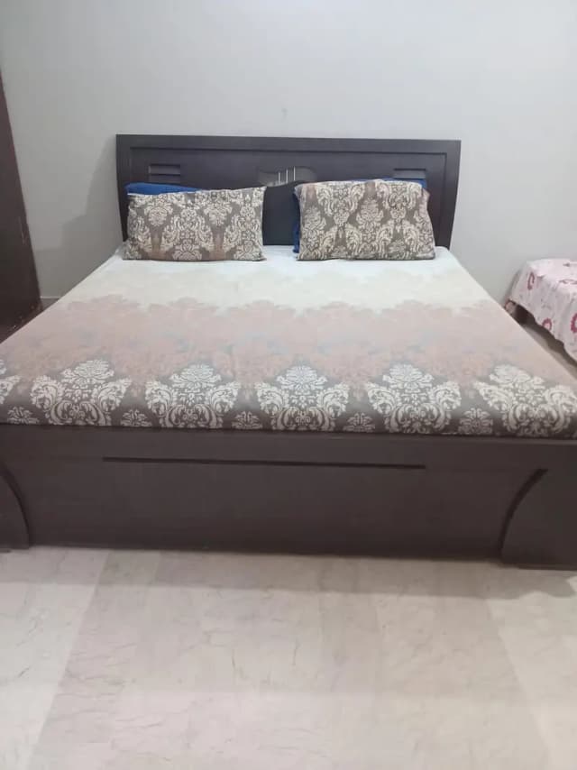 Double Bed