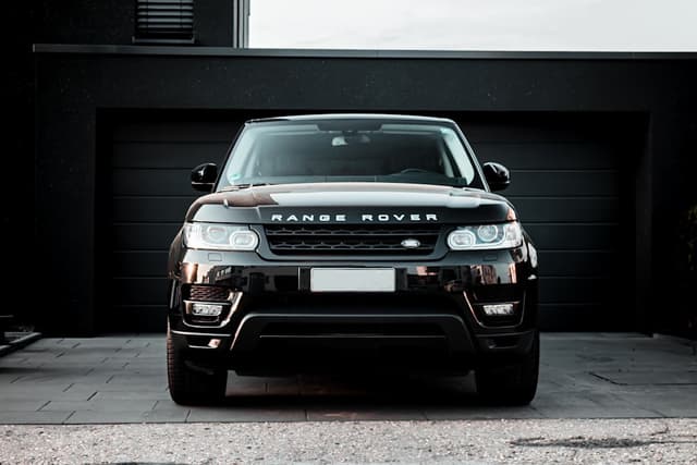 2023 Infiniti QX80 Black Edition 5.6L V8 4WD (7-Seater Luxury)