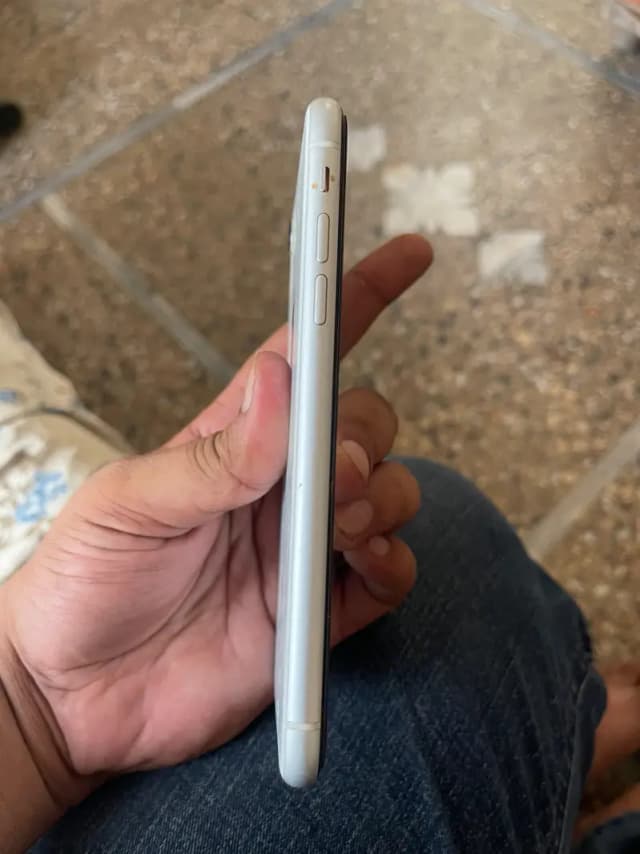 Apple iPhone XR