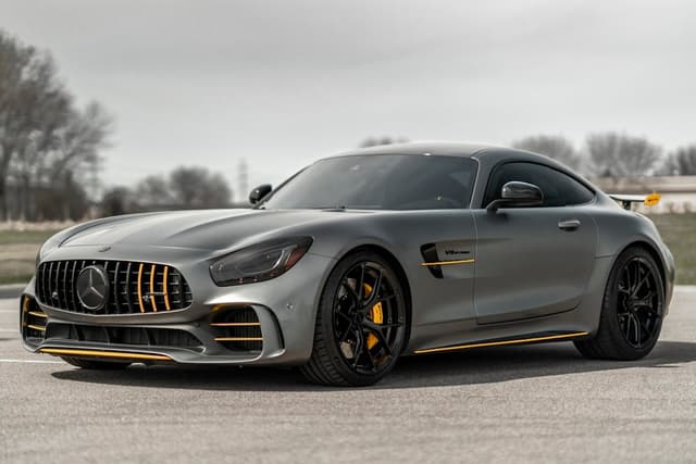 2023 Mercedes-Benz E300 AMG Line (Night Package GCC)