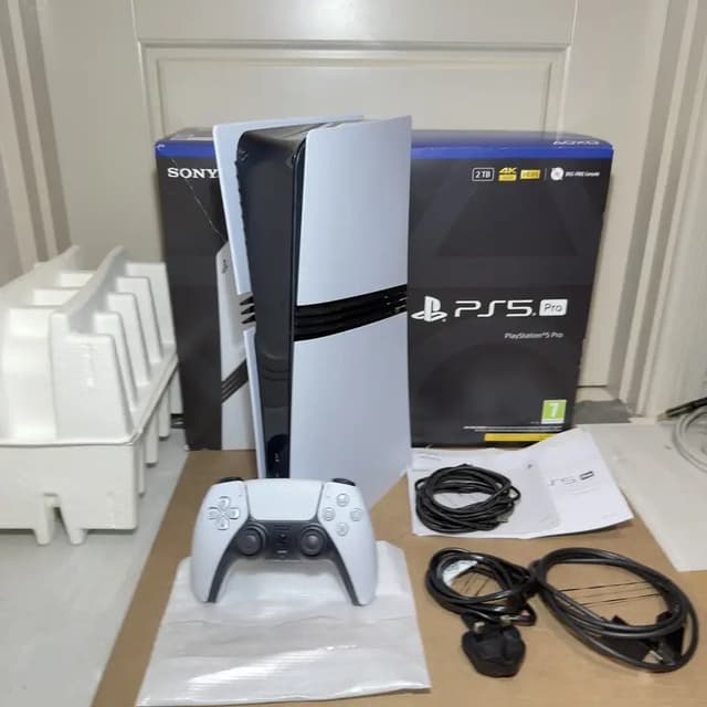 PS5 pro 2 Controller 2TB With Complete Box 5CDS