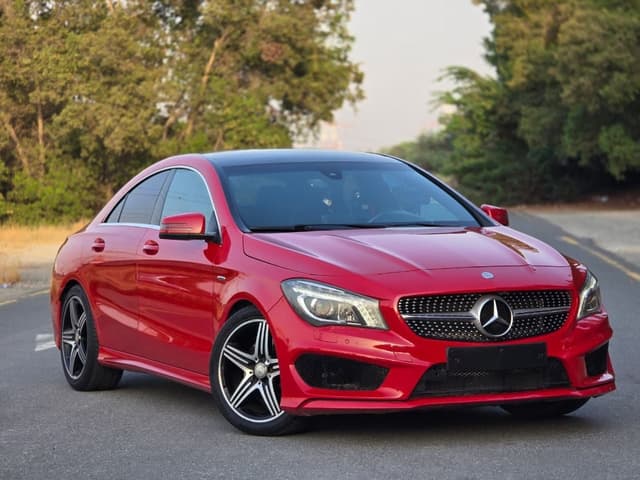 Mercedes Benz CLA250 STANDARD MERCEDES CLA-250 4MATIC GCC - EXCELLANT CONDITION - FULL OPITION