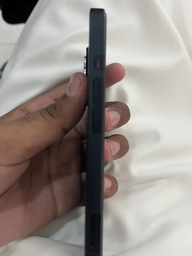 Apple iPhone 13 JV