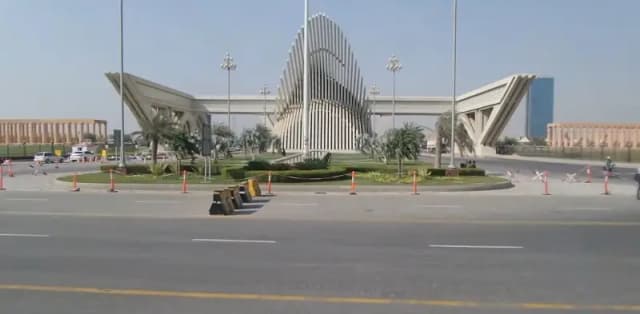 ALI BLOCK , ,JINNAH BACK , BAHRIA TOWN KARACHI, PLOT FOR SALE