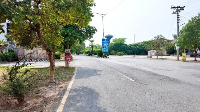 5 Marla ( Corner + 50 feet road + Nearest to Facing Park ) Plot For Sale In SA Garden Phase 2 HH Block.