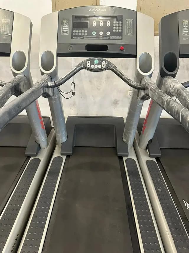 Life Fitness USA Brand Commercial Treadmill || Imported Treadmills