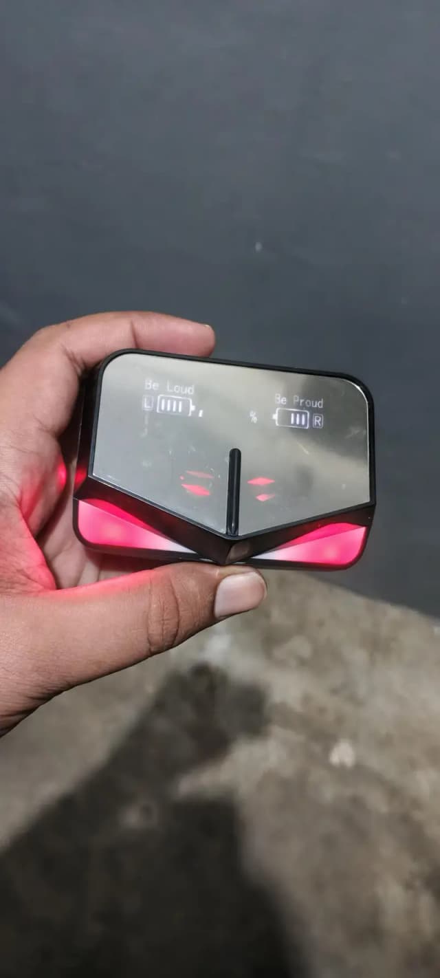 M28 airbuds