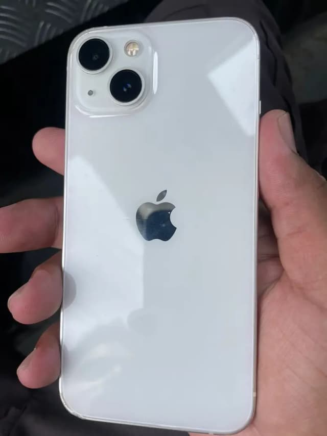 Apple iPhone 13