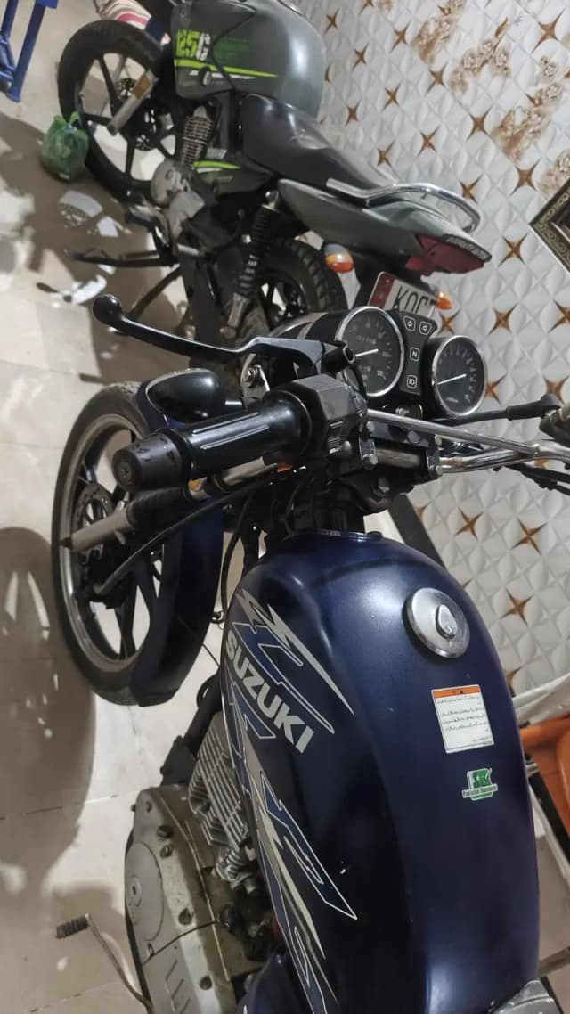 Suzuki GS 150 Model 2015 – Excellent Condition – Just Buy & Drive