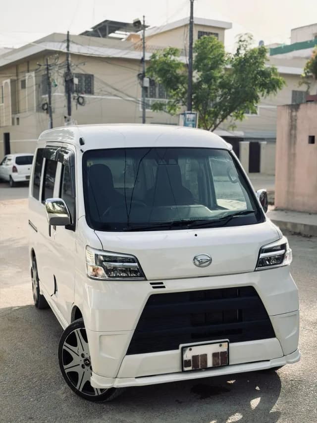 Daihatsu Hijet 2021