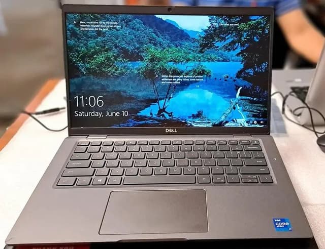Dell Laptop Core i7 Gen 12th Touch Screen