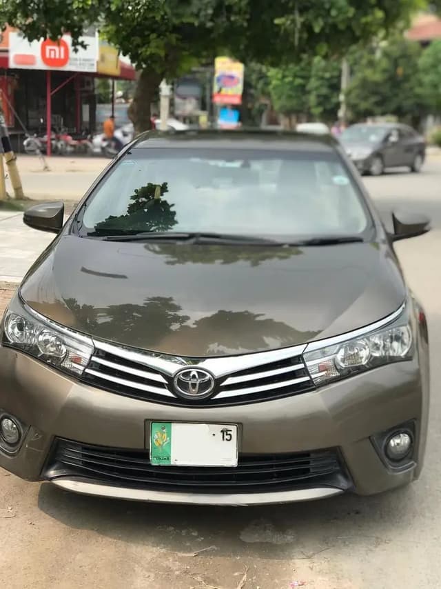 Toyota Altis Grande 2015