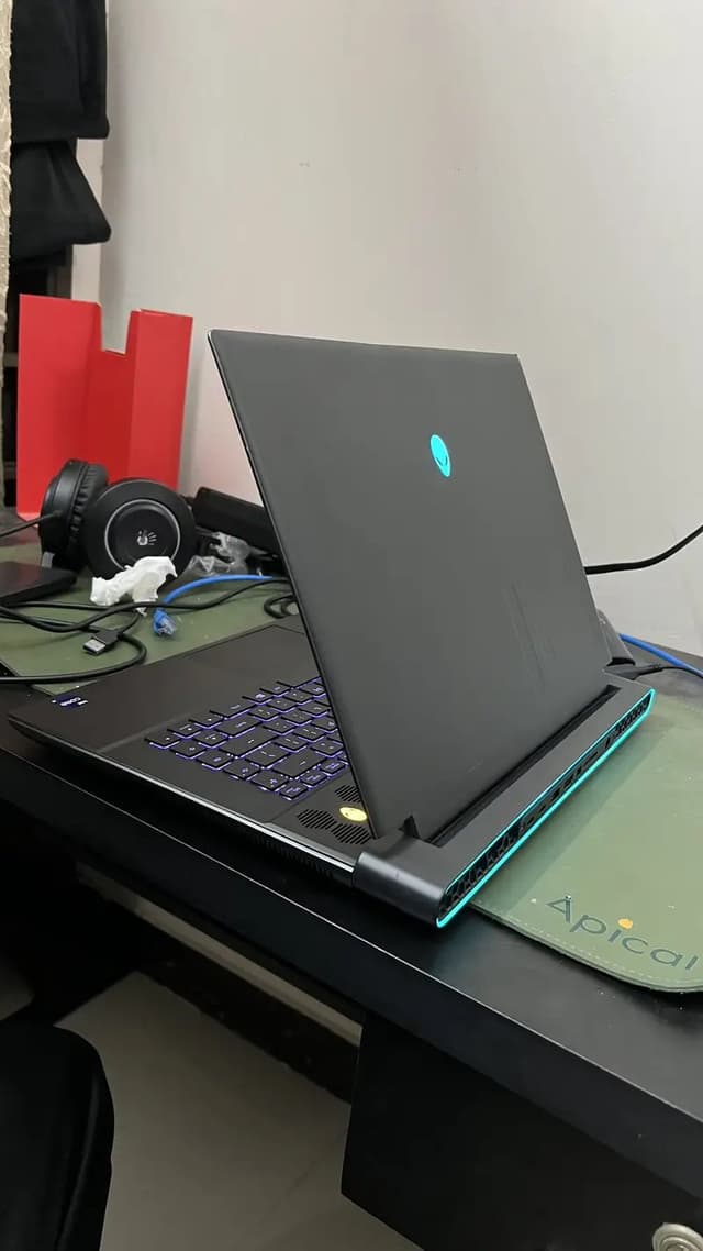 Alienware M16 R1 | RTX 4090 | i9-13900HX | 480hz Gaming Laptop