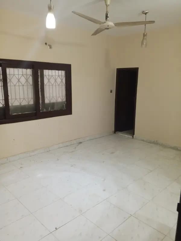 Gulshan 600 Sdys 60 feet Road Ground+2 with Completion Available For Sale