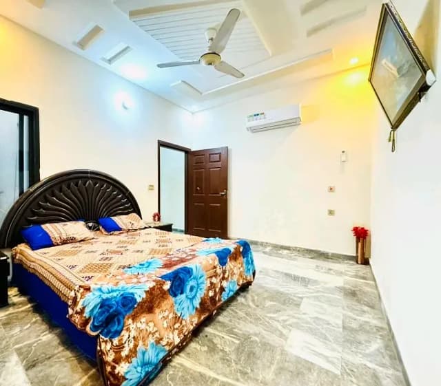 1 Kanal Flat For Rent In Faisal Town