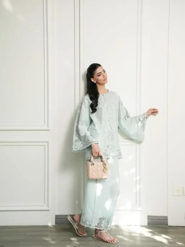 Qalamkar Design Stitched 2-Piece Chikankari Lawn Suit