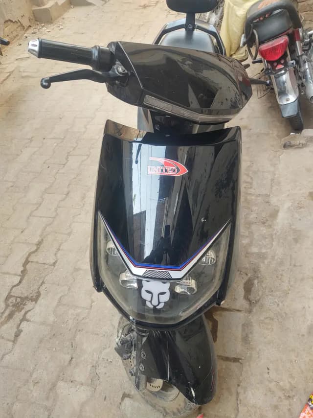 united scooty