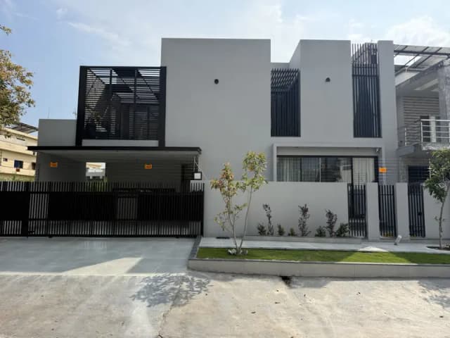 Double Height + 60 Feet Road + Sun Face + 17 Marla House @8.50 Cr - Block B, CDA Sector B17 Islamabad