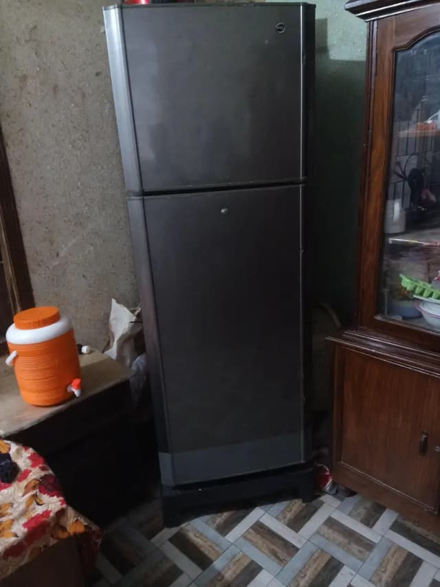 pel fridge for sale rust free