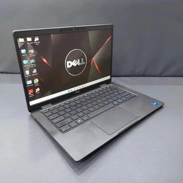 Dell laptop core i7 warranty 2 yers- nice Full ok i5 - apple + i3