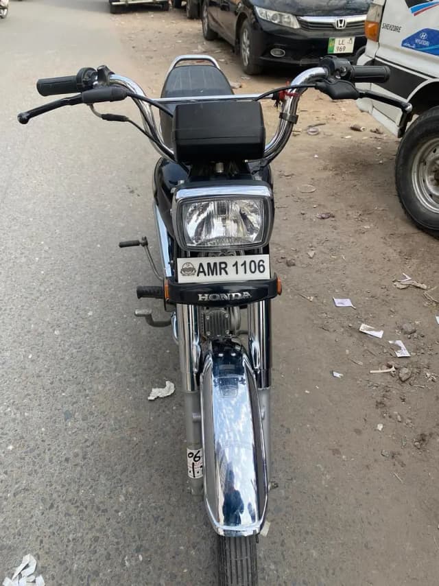 Honda CD 70 2023