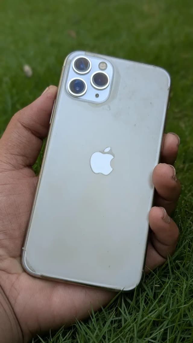 iPhone 11 Pro Exchange google Pixel 7pro ka sata kar la ga