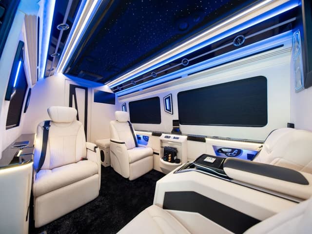 Mercedes Benz Sprinter Barugzai VIP Sprinter | Премиальный интерьер | Washroom | Smart TVs