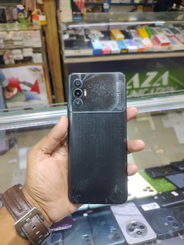 techno spark 8 pro