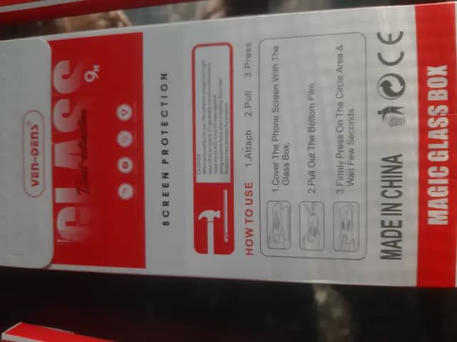 iPhone pro max  screen protector alignment tool