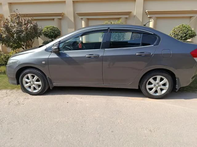 Honda City 2009 Manual well maintained