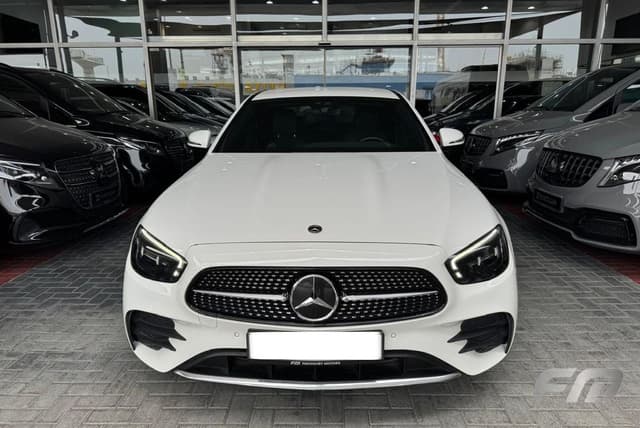 Mercedes Benz E300 PREMIUM PLUS - HYBRID (AMG)