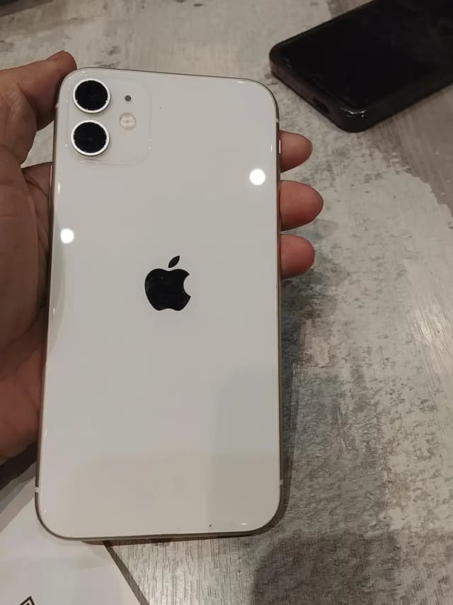 Apple iPhone 11