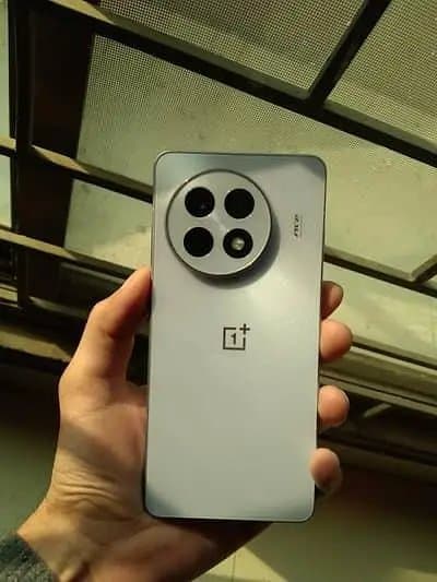 oneplus ace 5 pro  12/256 PTA approved