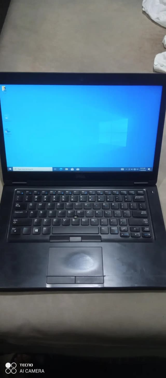 Dell Laptop i5 7 Generation 8/256 SSD DDR4