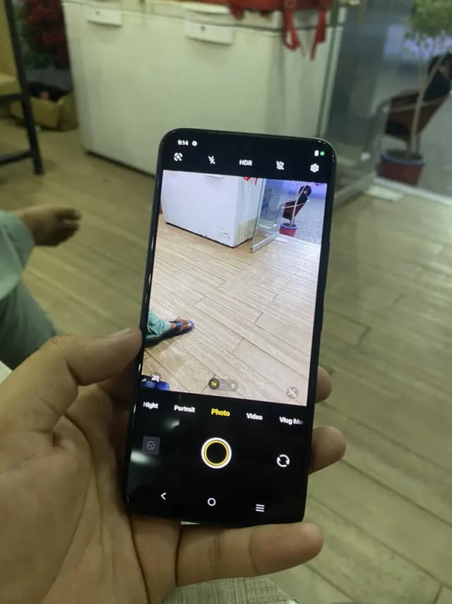Vivo V25e