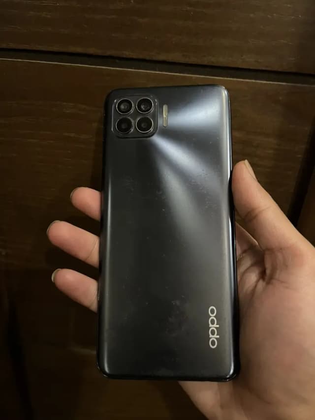 OPPO F17 Pro