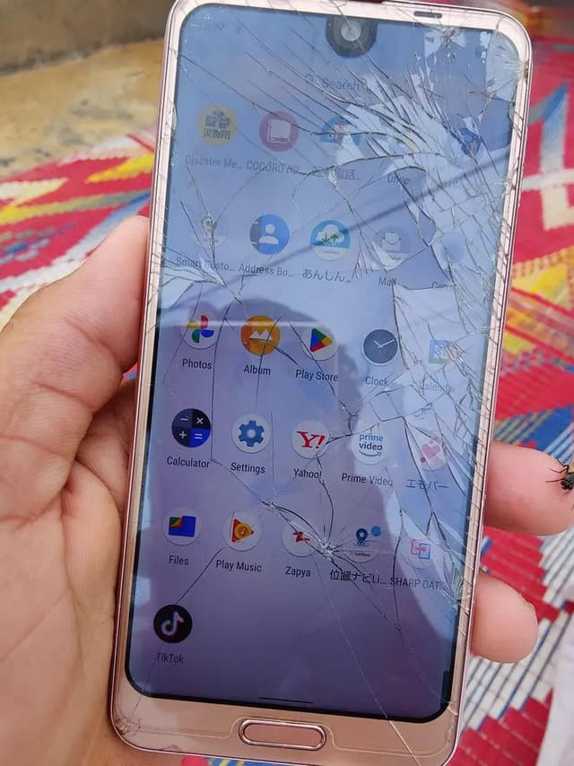 Sharp Aquos R2