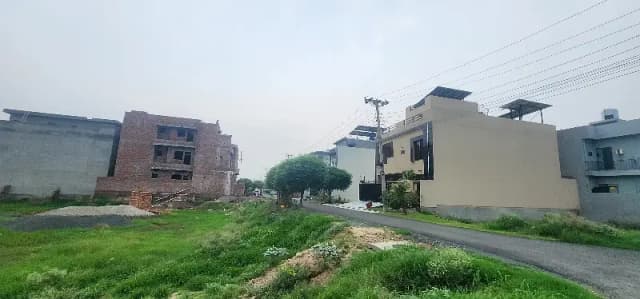 5 Marla Plot For Sale