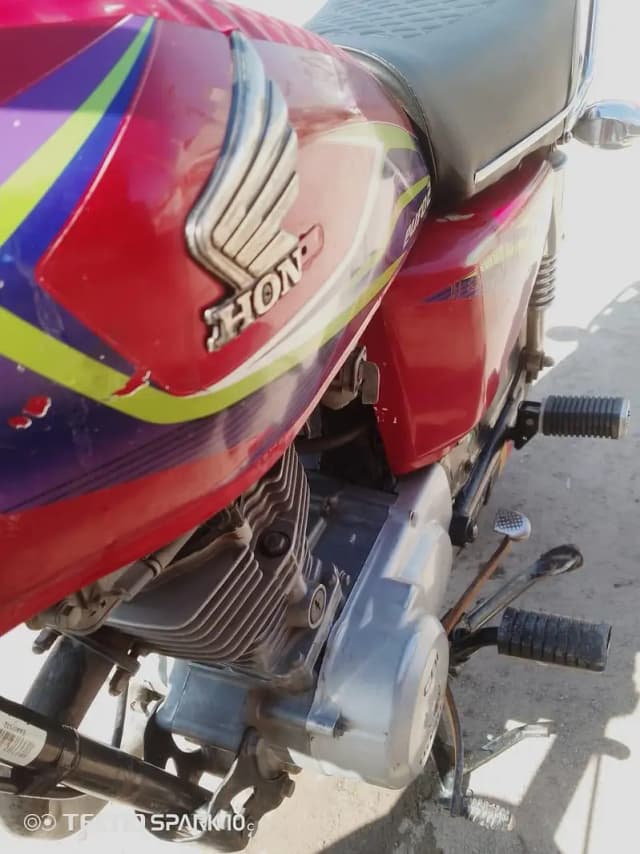 For sale Honda 125cc ,good condition,all dacuments available
