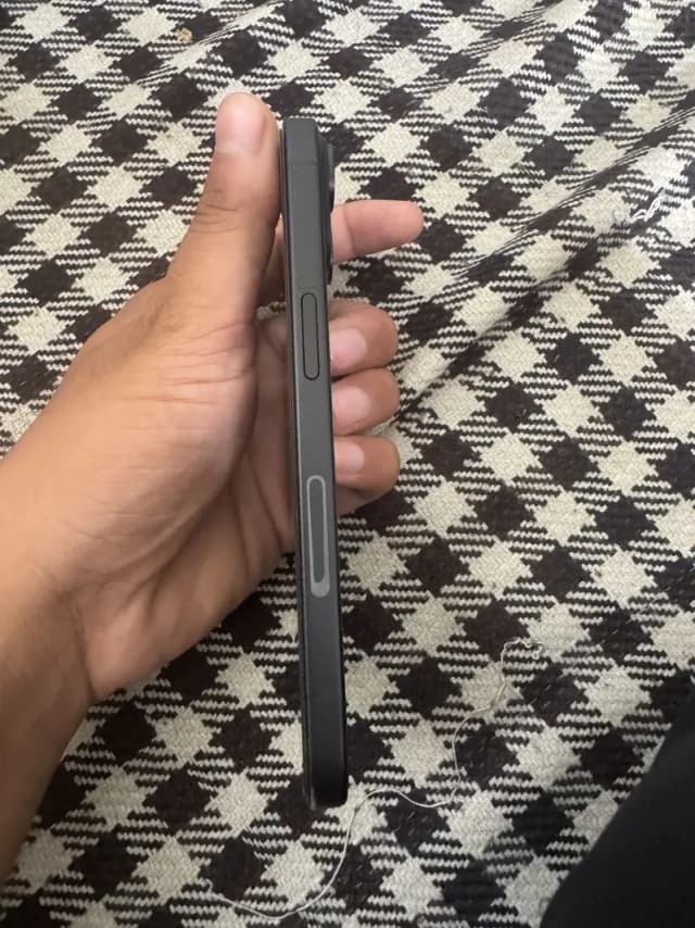 Apple iPhone 15