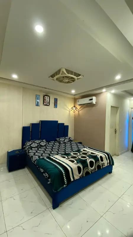 Apartment for rent in behria town Lhr