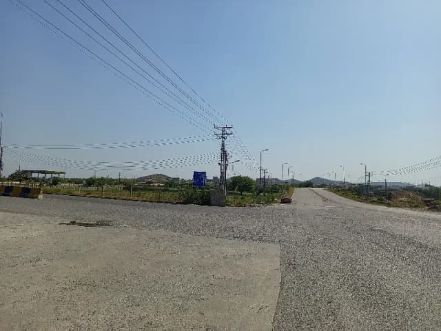 A 10 Marla Residential Plot Is Up For Grabs In D-18