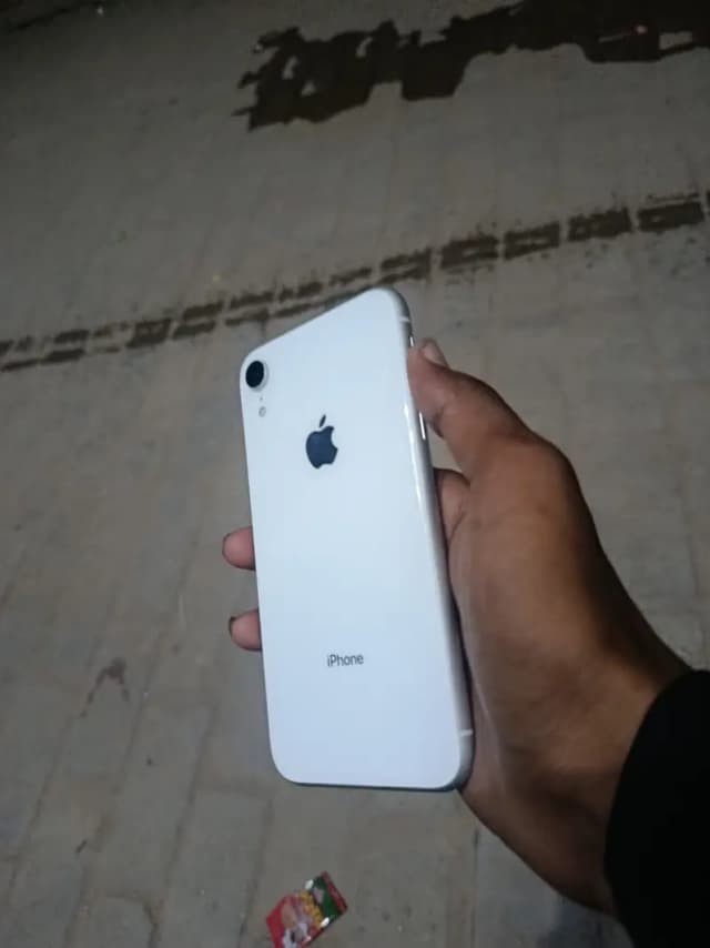 Apple iPhone XR