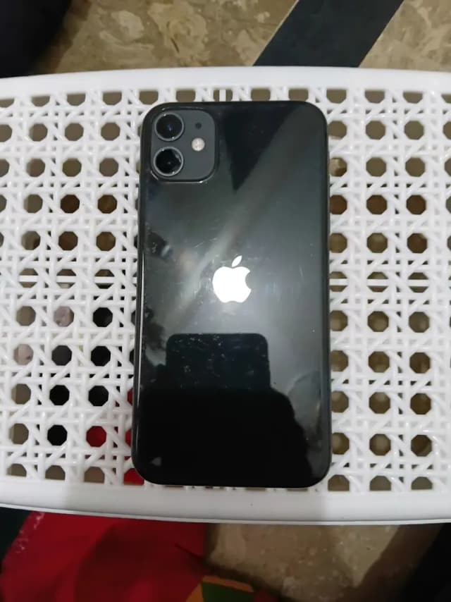 Apple iPhone 11