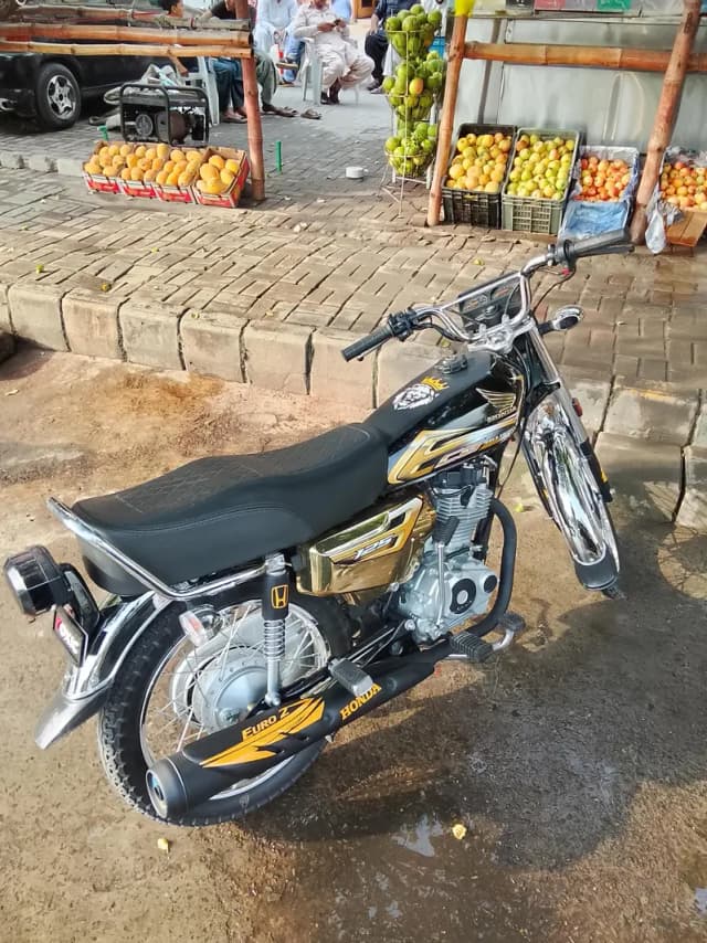 Gold Edition Honda CG125