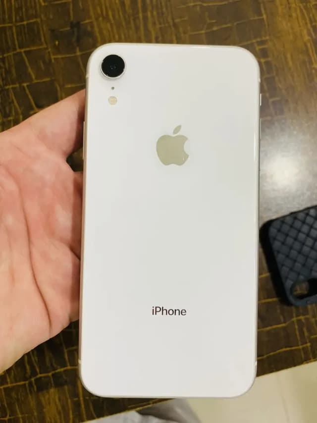 Apple iPhone XR