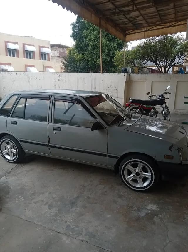 Suzuki Khyber 1998
