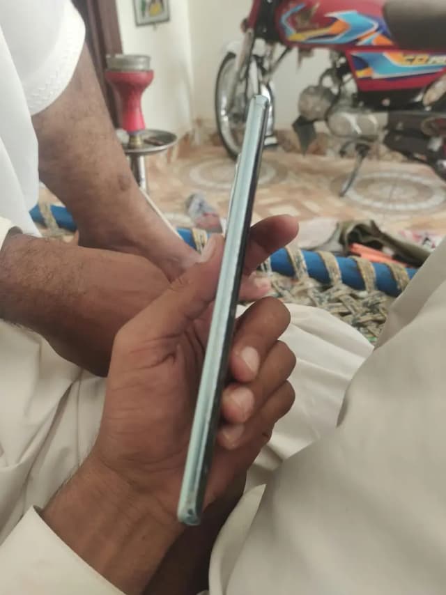 Vivo V30 SE