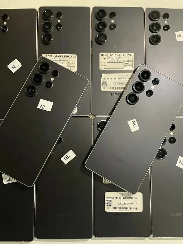 Samsung S25 Ultra / 12-256GB / PTA Approved / Water Pack / Stock